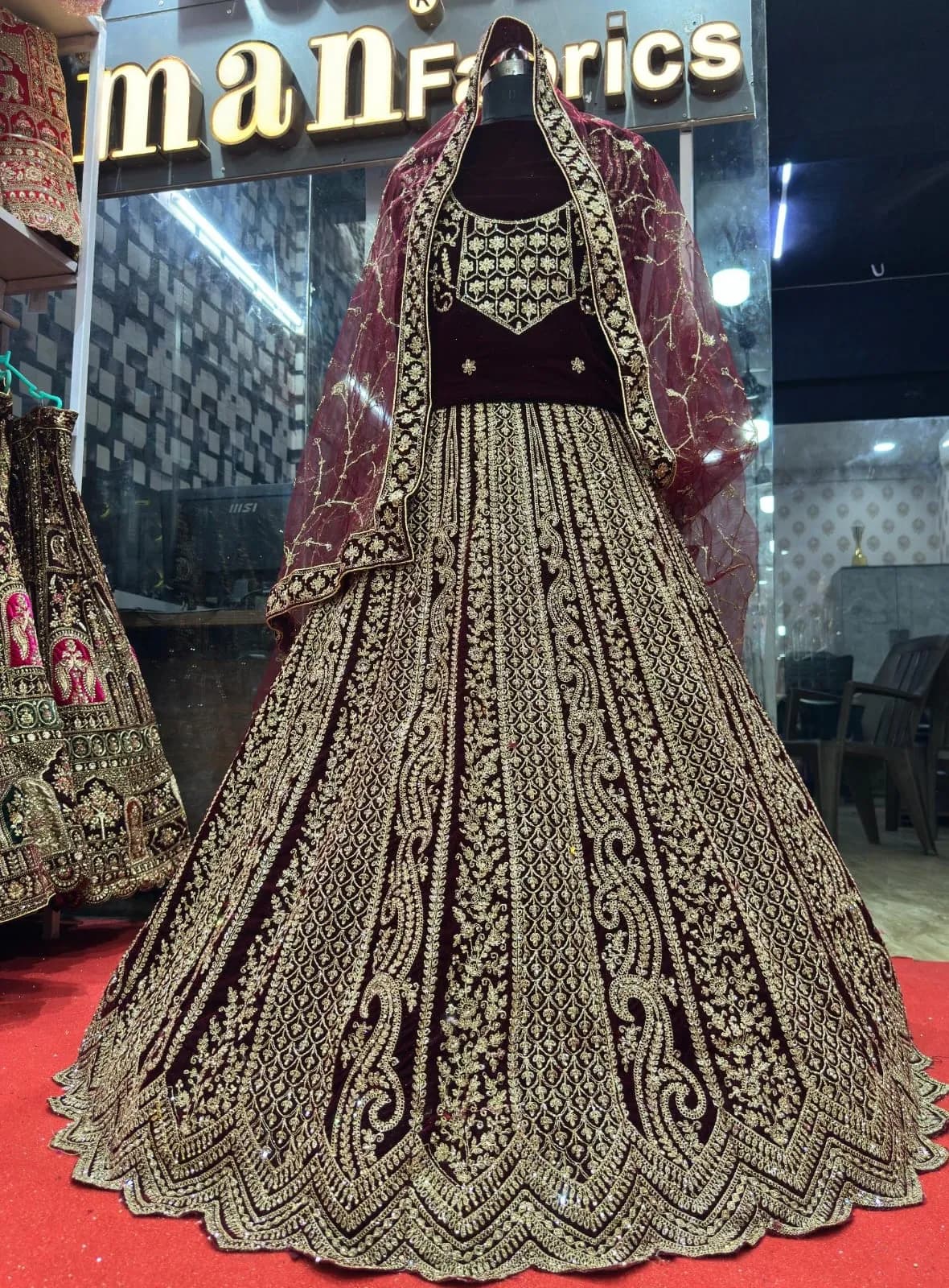 DOLLY LEHENGA
